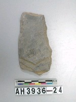 藏品(小型舌刃打製石斧)的圖片